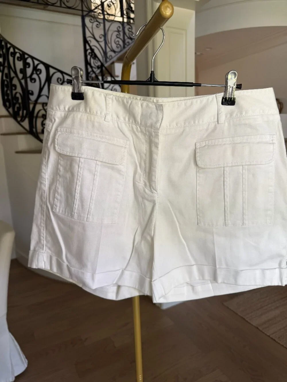 Michael Kors Tailored White Shorts | Size 10